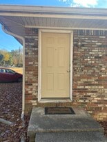 Building Photo - 3824 Oglesby Rd