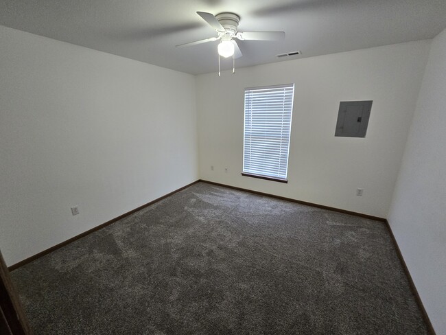 2nd Bedroom - 1015 Diamond Head Rd