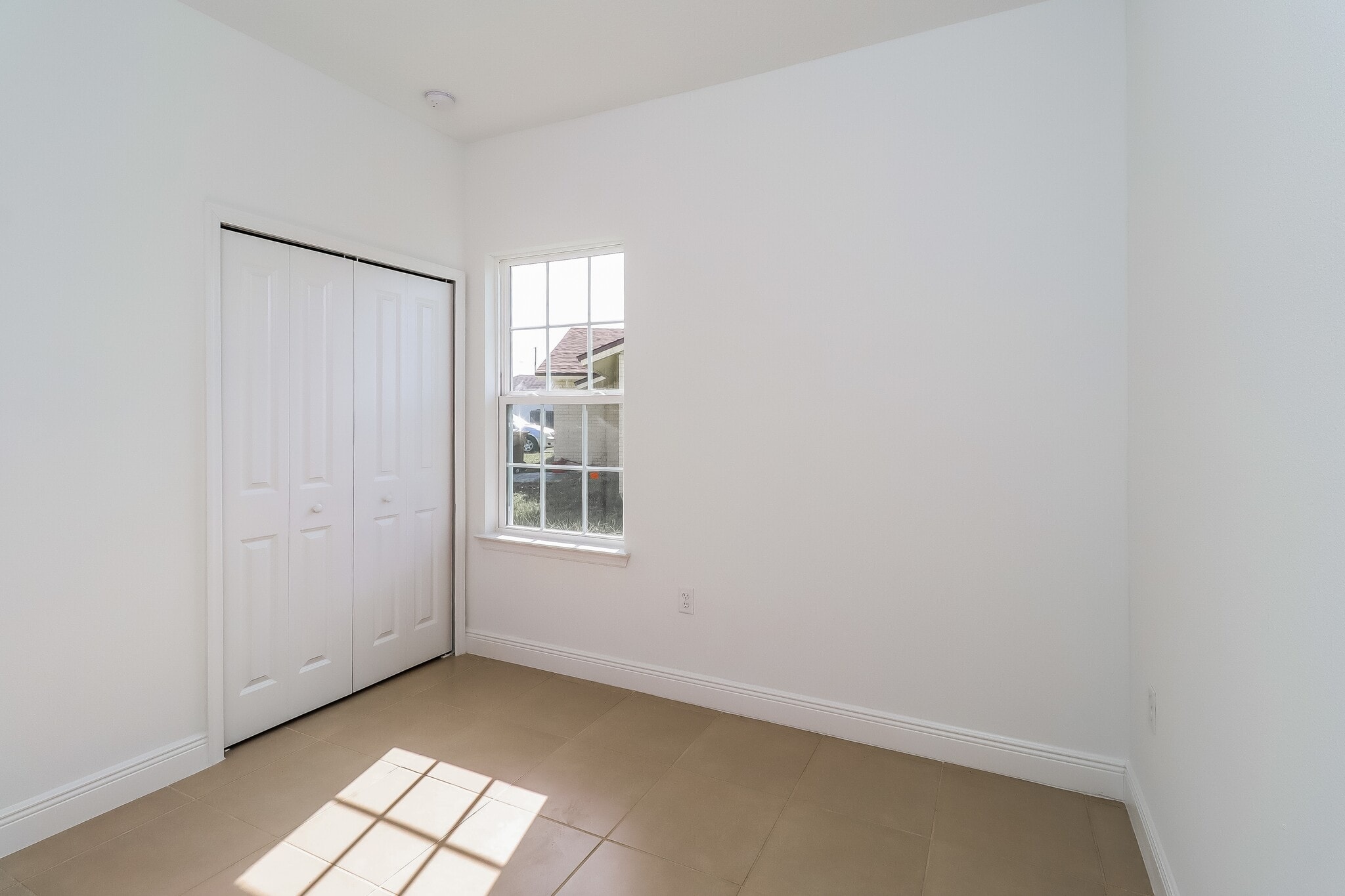 Building Photo - 532 Imperial Pl