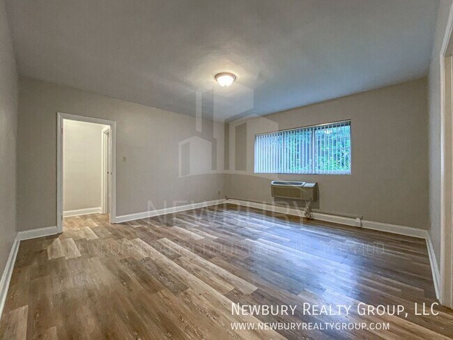 Building Photo - 313 San Juan Dr