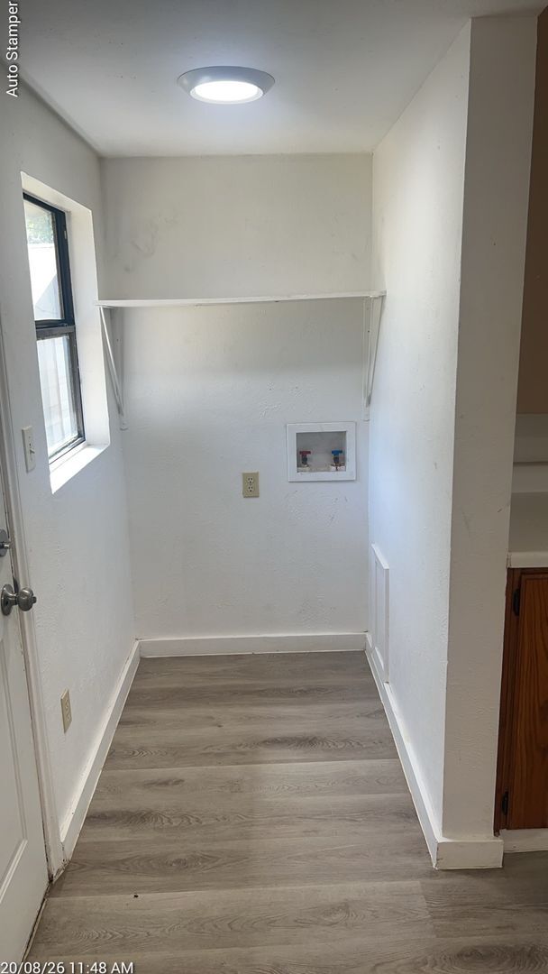 Building Photo - 509 Jordan Ln