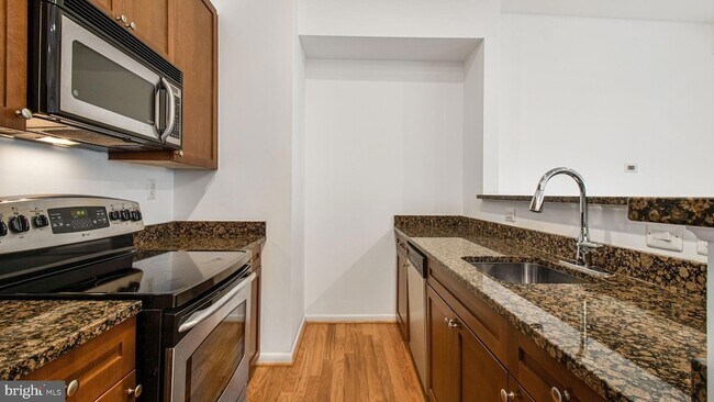 Building Photo - 1501 27th St SE