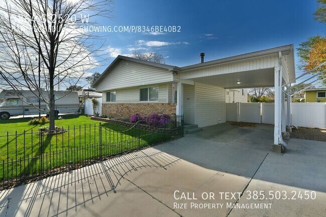 Building Photo - Welcome to your lovely new West Valley Cit...
