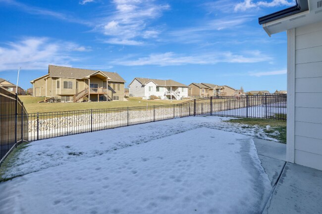 Building Photo - 2263 N 159th Ct E