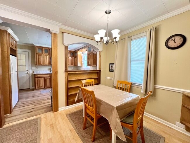 Building Photo - 1266 Pinecrest Dr