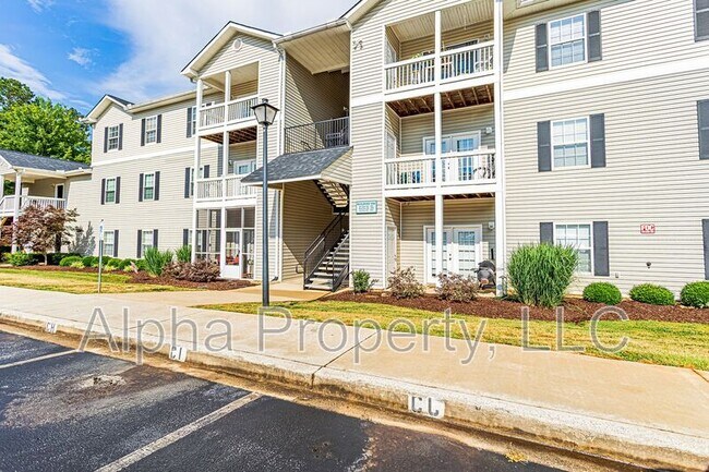 Building Photo - 531 McKenna Cir
