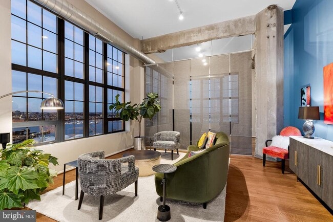 Building Photo - 1200 Steuart St