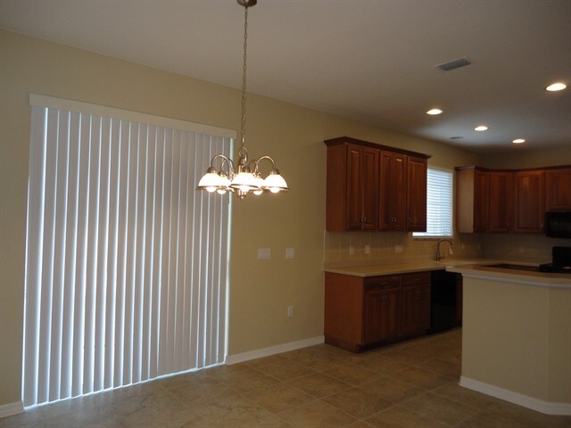 Building Photo - 9124 Gablewood Pl