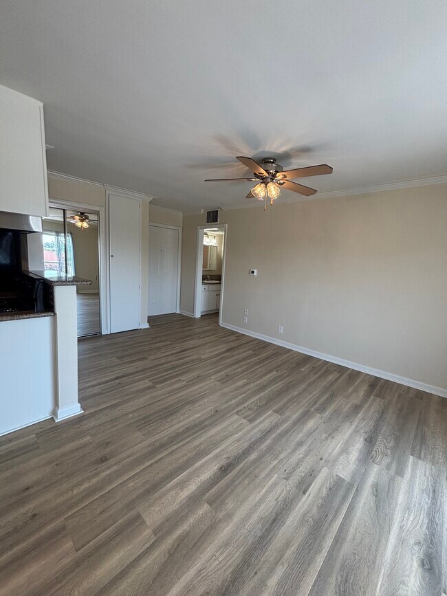 Building Photo - Terraces at Madrona