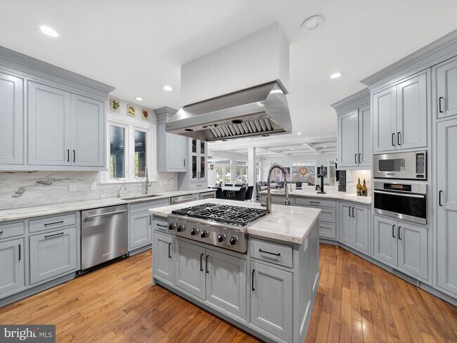 Building Photo - 11701 Winterset Terrace