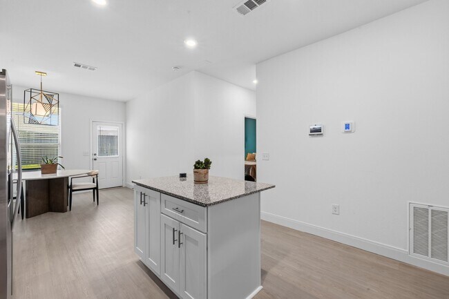 Building Photo - 15222 Canyon Rapids Rd