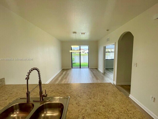 Building Photo - 9370 W 34th Ct