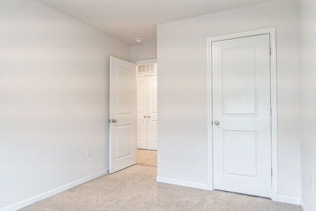 Building Photo - 3103 Alibird Ln