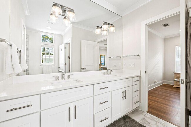 Building Photo - 25 Sugar Sands Dr