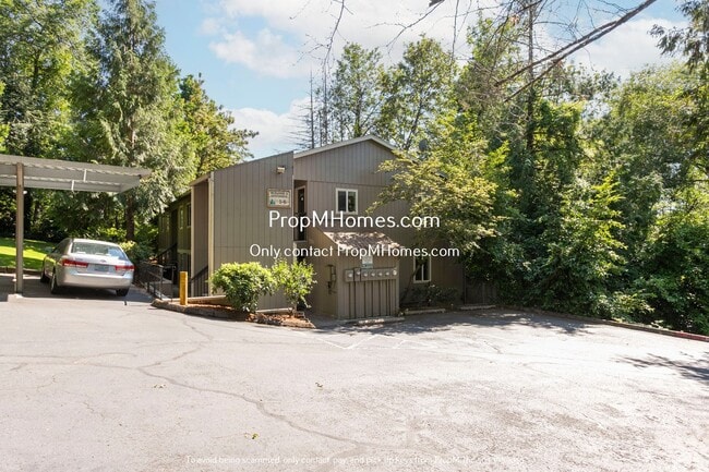 Building Photo - 2680 SW 87th Ave