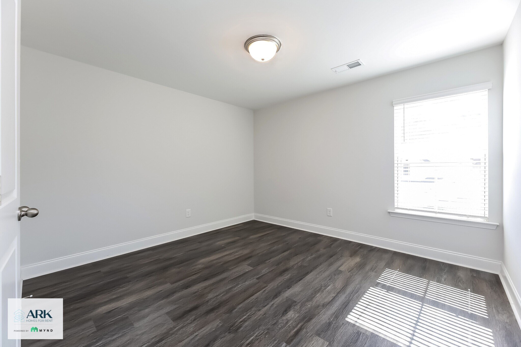Building Photo - 309 Woodgate Wy