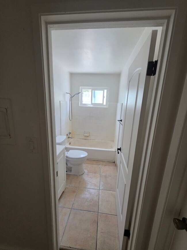 Building Photo - Discover 3528-3538 Agate in Santa Clara Open House Sunday August 2nd from 12noon-3pm
