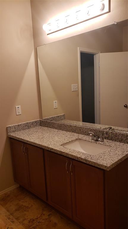 Building Photo - 6118 Sierra Springs Ln