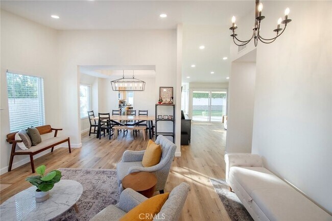 Building Photo - 27723 Clark Ct