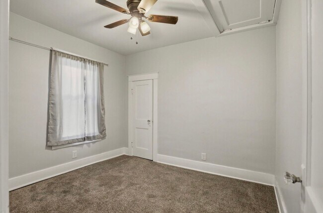 Building Photo - Beautifully Renovated 2 Bed, 1 Bath Home for Rent!