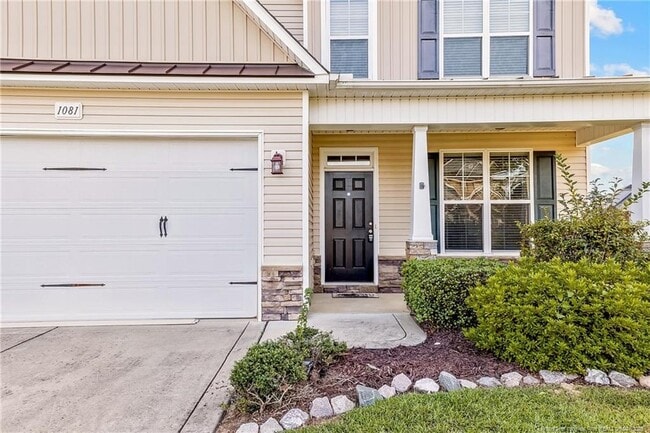 Building Photo - 1081 Ronald Reagan Drive