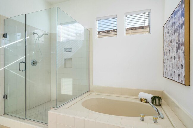 Building Photo - 149 Rainbird Cir