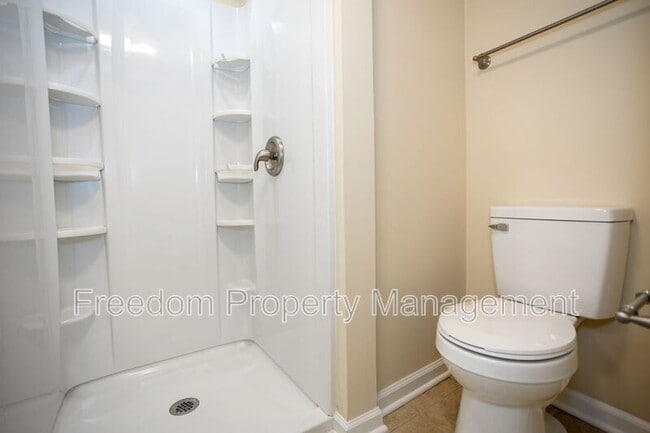 Building Photo - 10270 Cub Run Ct