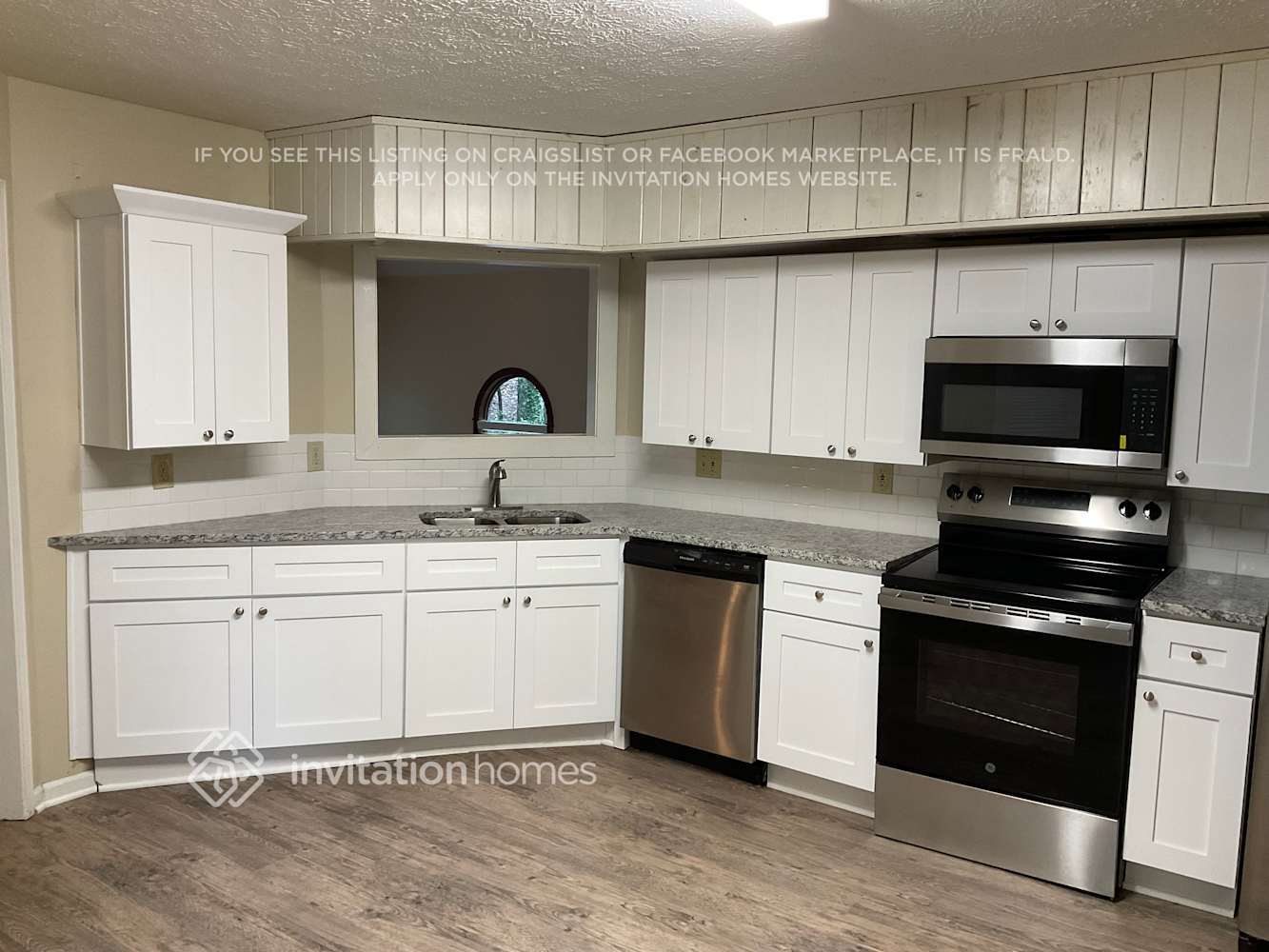 Building Photo - 1533 Hillhaven Dr