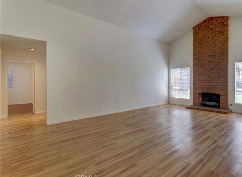 Building Photo - 2510 Alona St