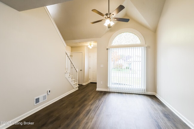 Building Photo - 3324 Rainview Cir