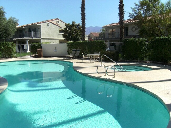 Building Photo - Freshly Updated 2-Bedroom Condo In The Mesquite Country Club Community