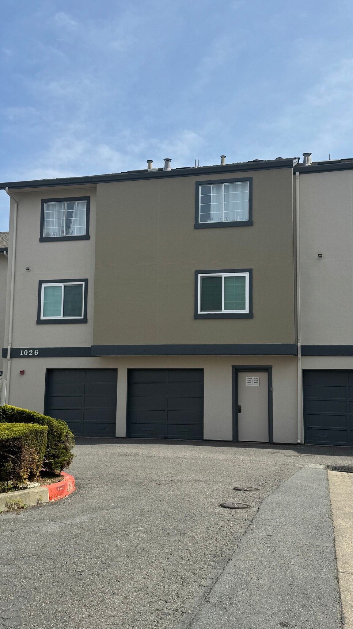 Back of the building - 1026 San Luis Cir