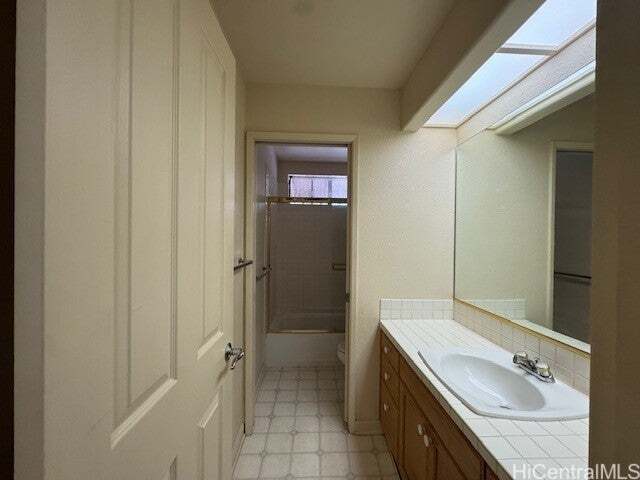 Building Photo - 95-210-210 Maka?ika?i Pl