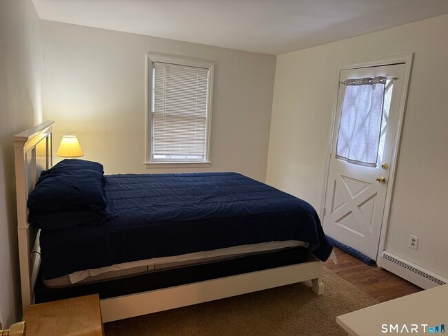 Building Photo - 20 Richards Grove Rd