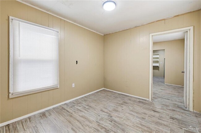 Building Photo - 11 N 20th St