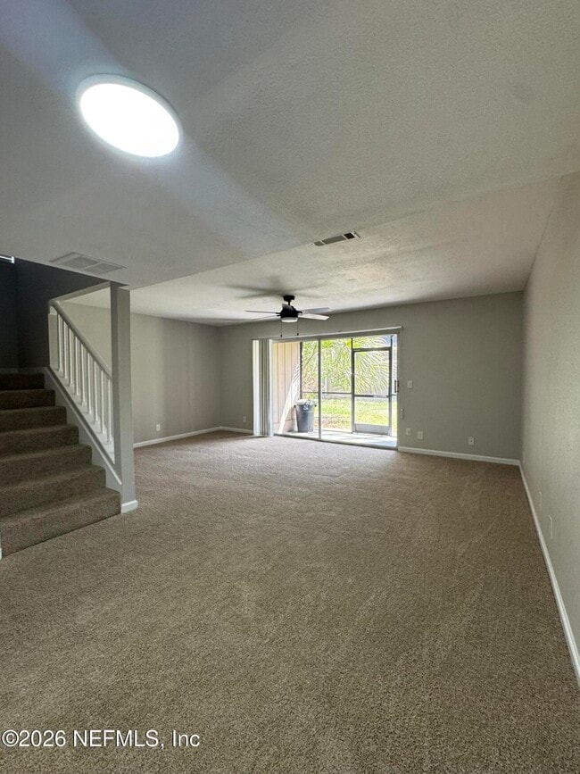 Building Photo - 8880 Old Kings Rd S