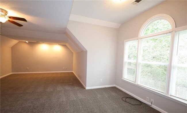 Building Photo - 1092 Mountain Springs Dr