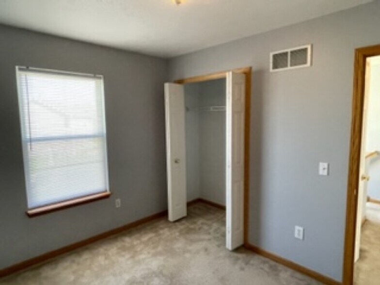 Building Photo - 5307 Chaucer Dr