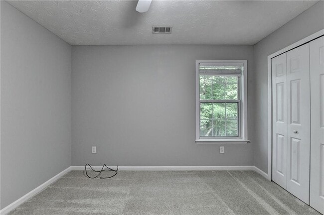 Building Photo - 5229 Pine Branch Ct