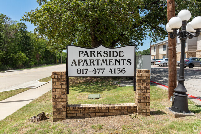 Building Photo - Parkside Apartments