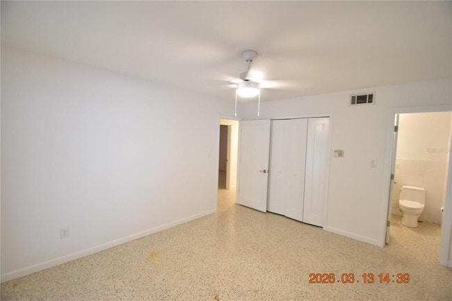 Building Photo - 528 Suwanee Cir