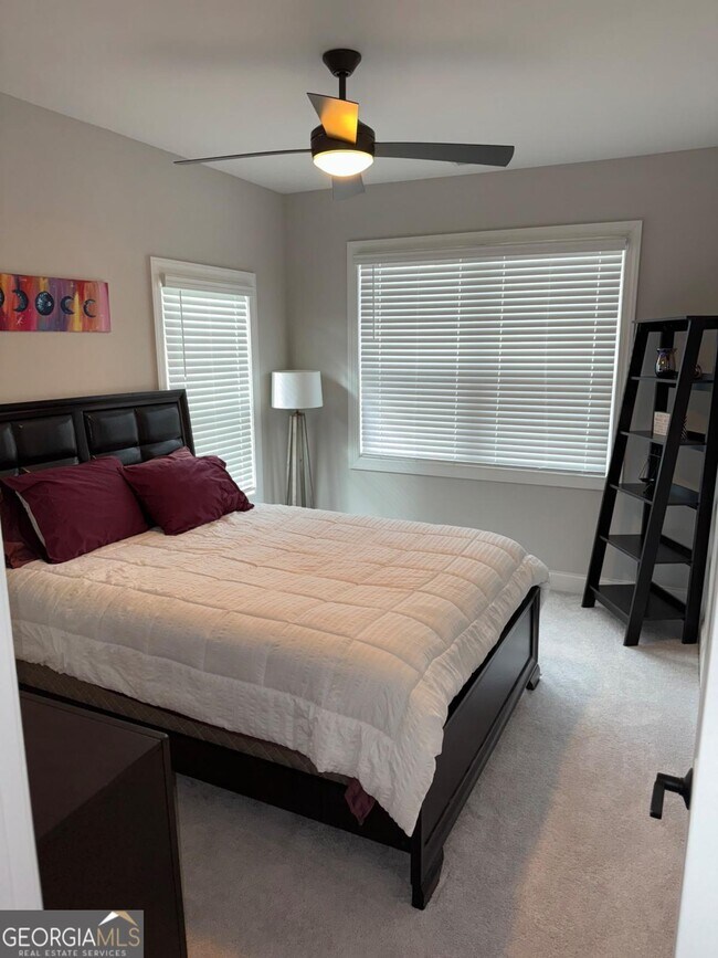 Building Photo - 1971 Drew Dr