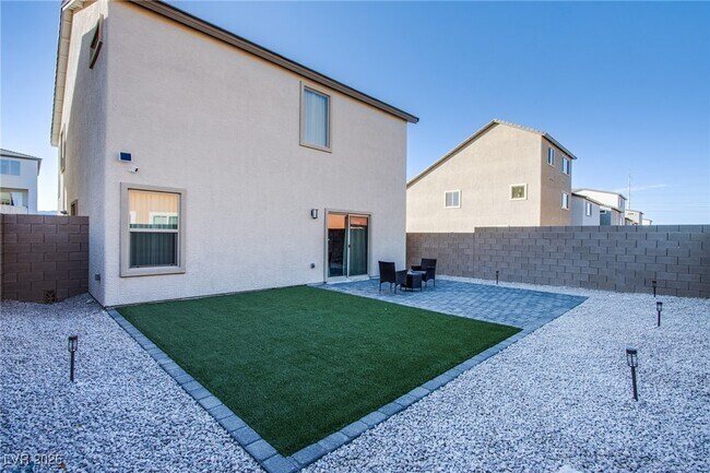 Building Photo - 7378 Crown Lndg St