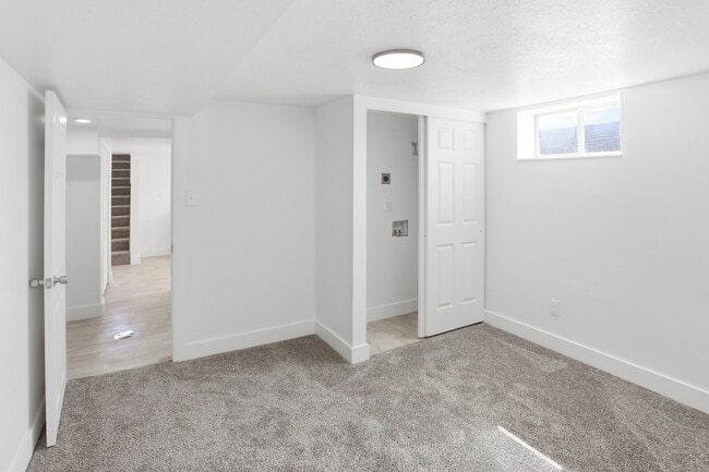 Building Photo - Honeyville ADU