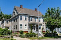 Building Photo - Rare Opportunity – Spacious 4 Bed, 2 Bath ...