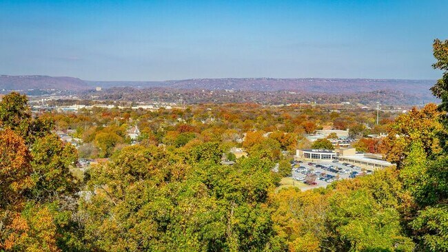 Building Photo - 73 Shallowford Rd