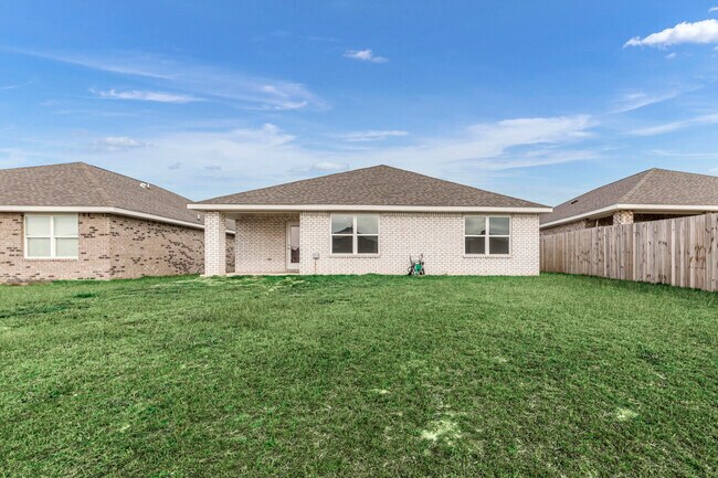 Building Photo - 4610 Reveille Wy