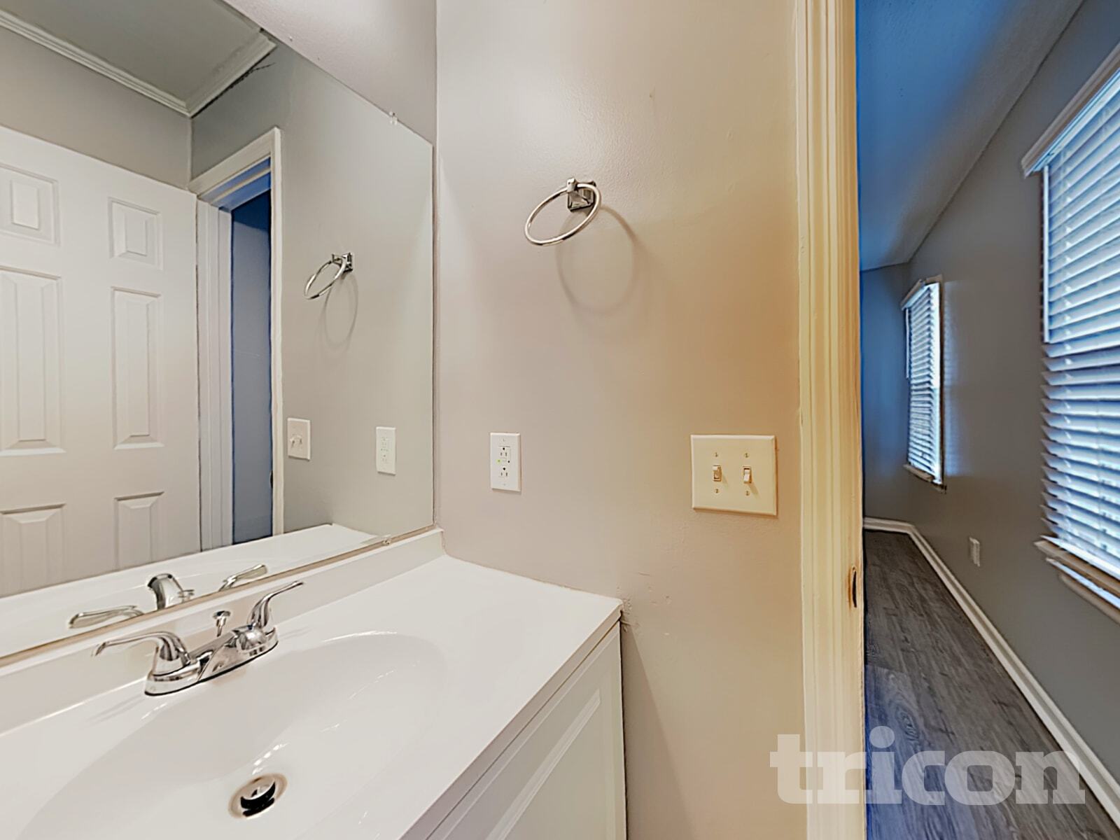 Building Photo - 202 River Song Rd