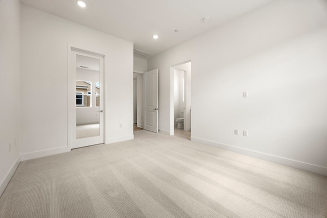 Building Photo - 124 Tiffin