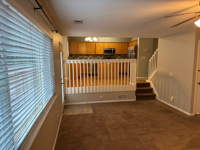 Building Photo - 9491 Cove Creek Dr